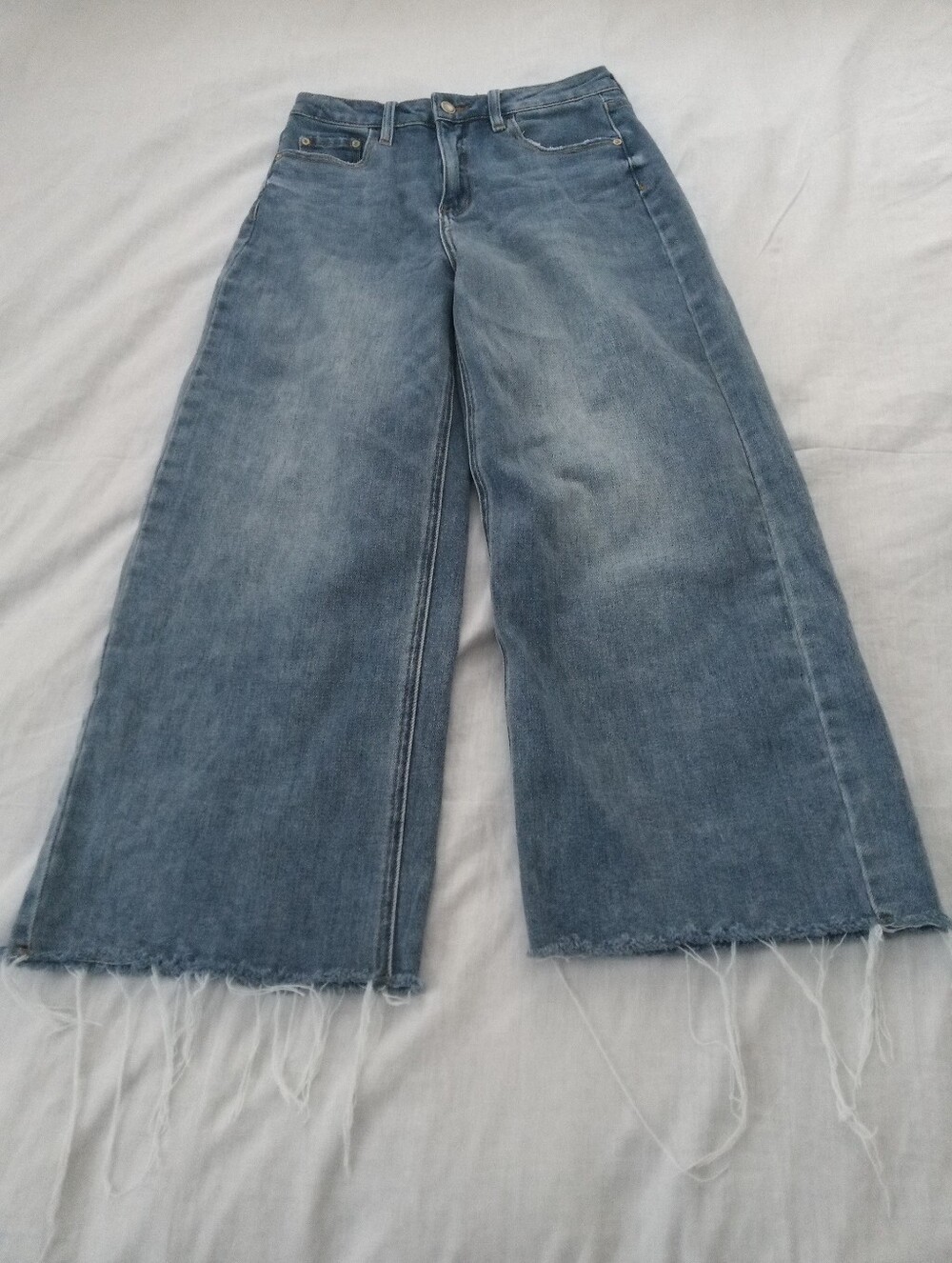 I&M Wide Leg Crop Jeans in Light Blue